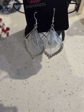paparazzi Silver Threaded Fan Dangle Earrings